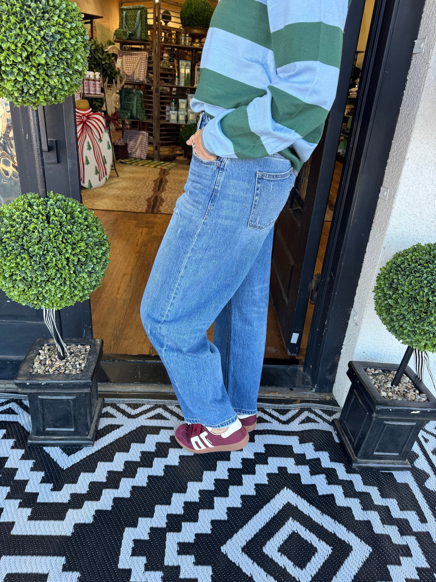 High Rise Barrel Jeans - Trasimeno