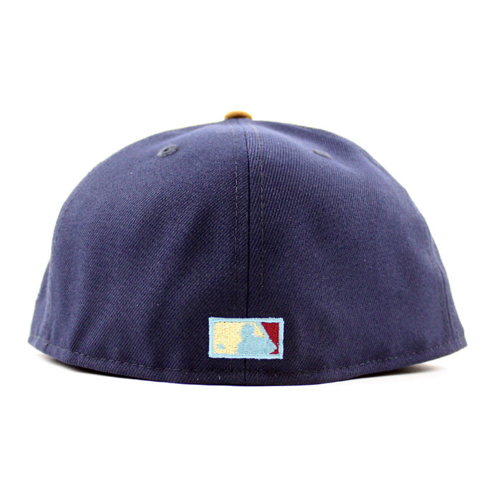 Boston Red Sox 2004 World Series Champion New Era 59Fifty Fitted Hat (Navy Toasted Peanuts Gray Under Brim)