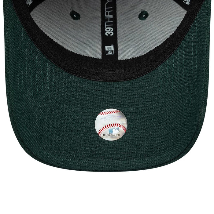 This is a New York Yankees MLB Dark Green 39THIRTY Stretch Fit Cap 7