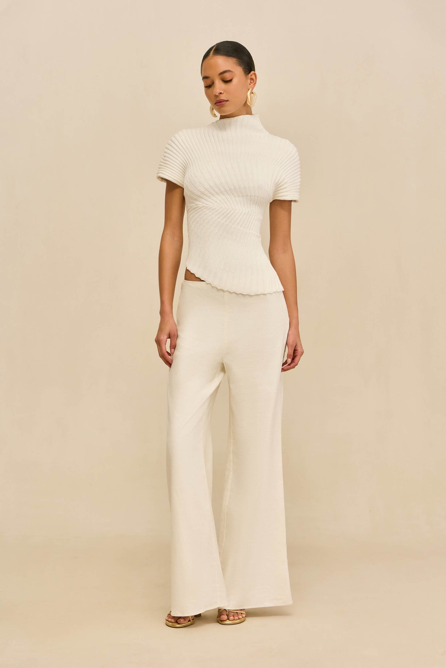 ANNEMIE KNIT TOP - OFF WHITE