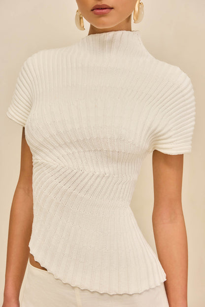 ANNEMIE KNIT TOP - OFF WHITE