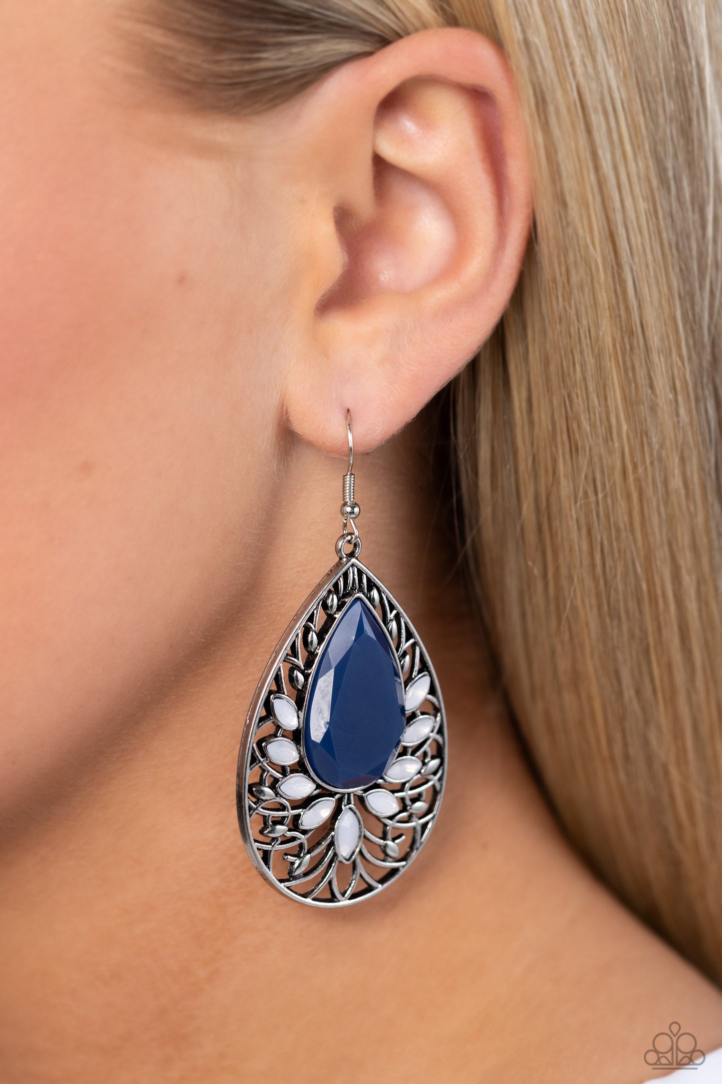 Floral Fairytale - Blue Paparazzi Accessories