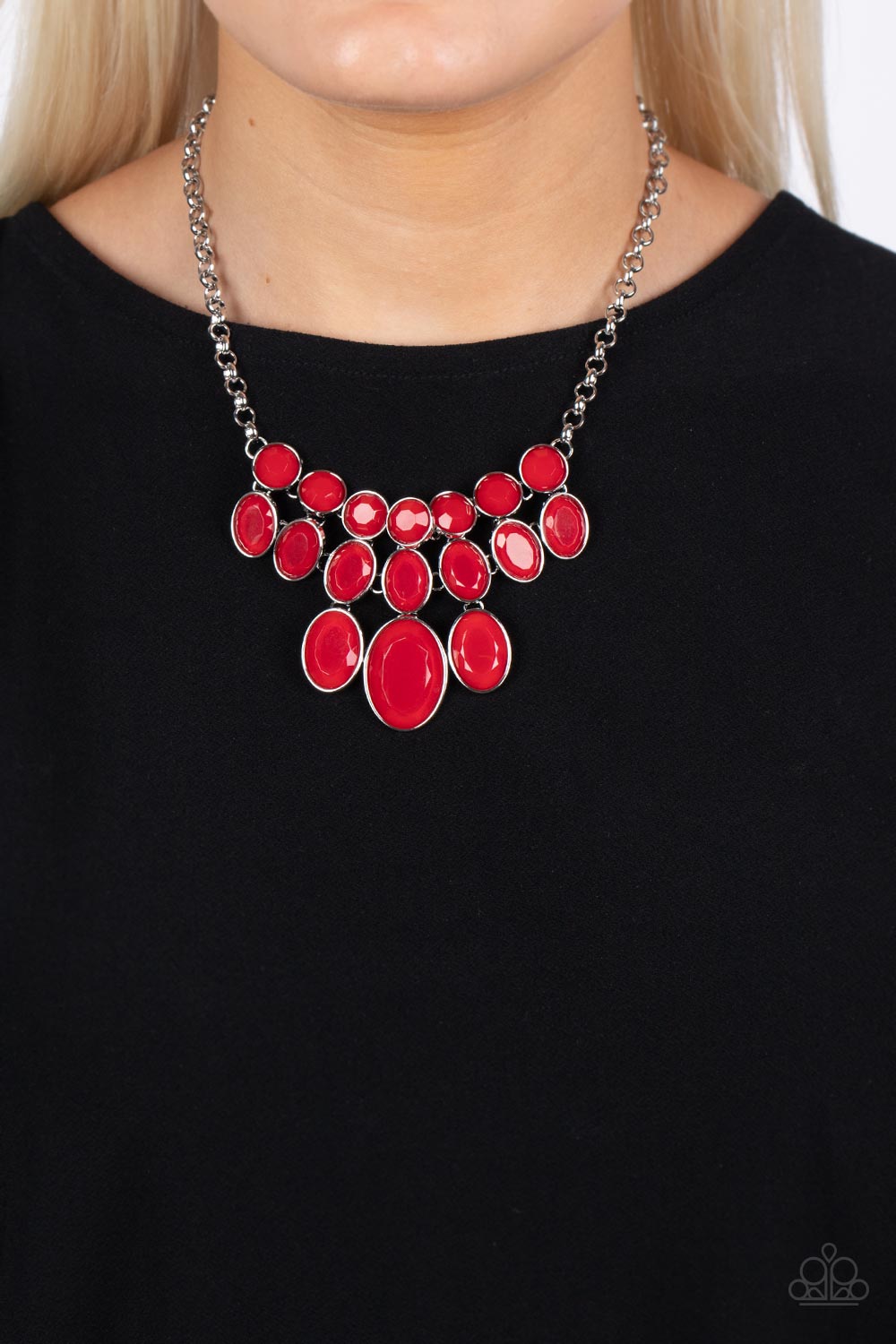 Delectable Daydream - Red Paparazzi Accessories