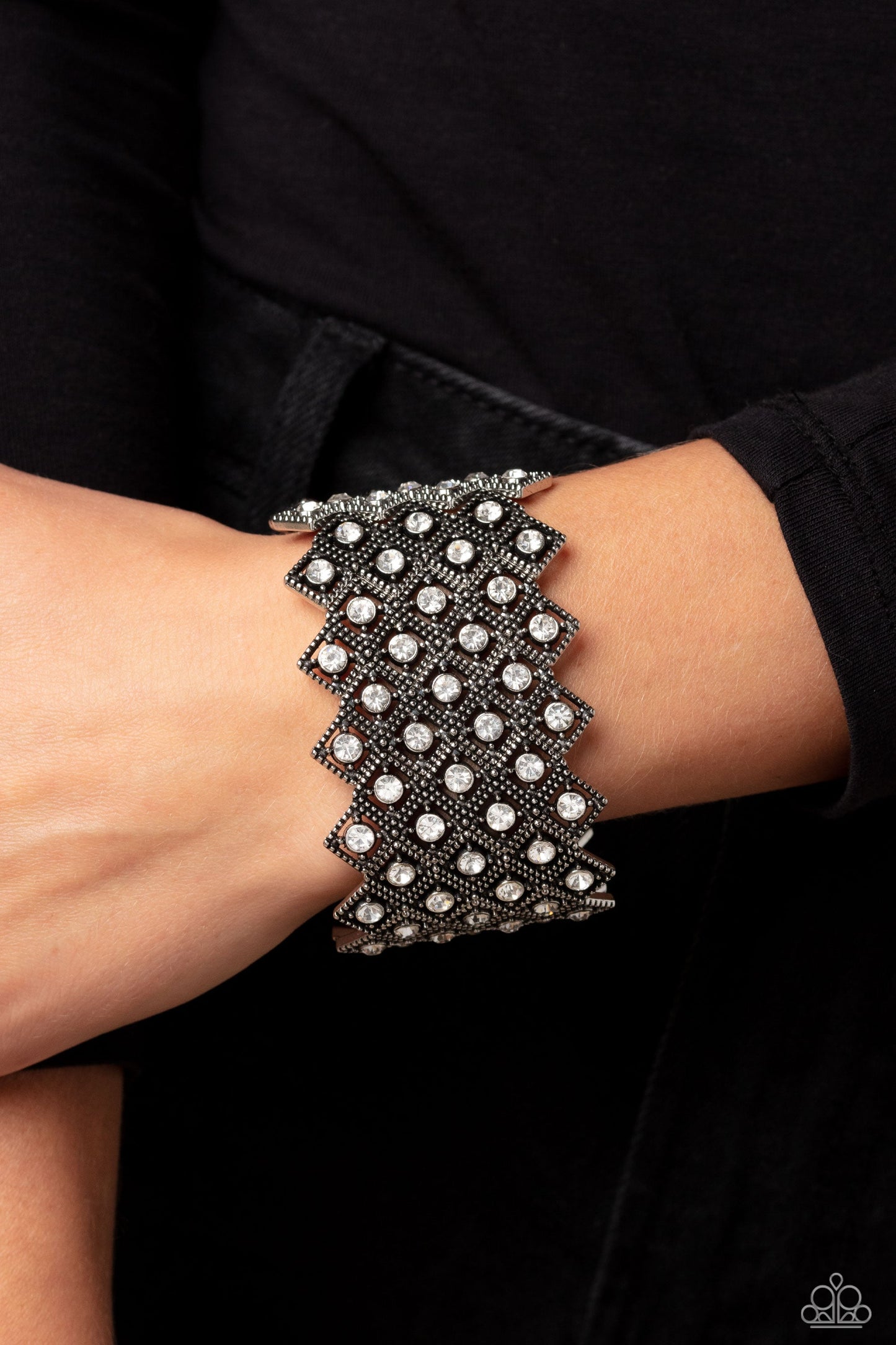 DECO in the Rough - White Paparazzi Accessories