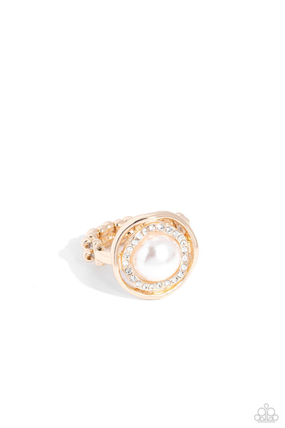Chic Center - Gold Paparazzi Accessories