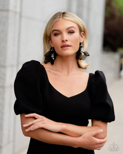 Cosmopolitan Charisma - Black Paparazzi Accessories