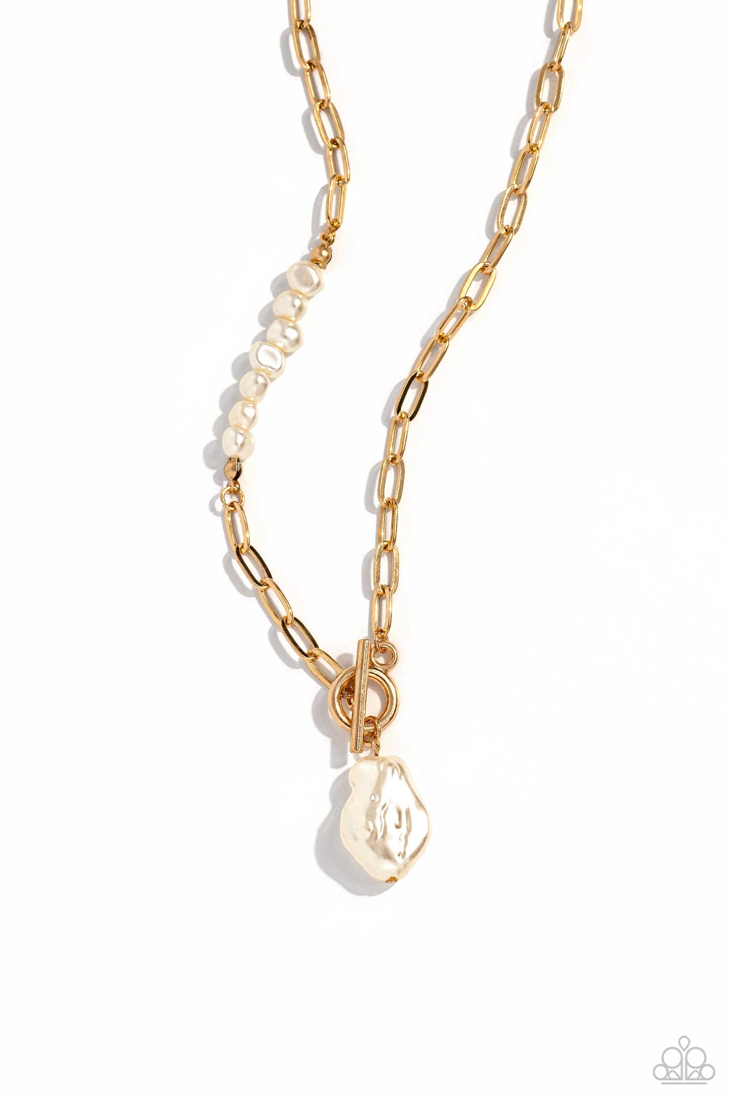 Courting Cosmopolitan - Gold Paparazzi Accessories