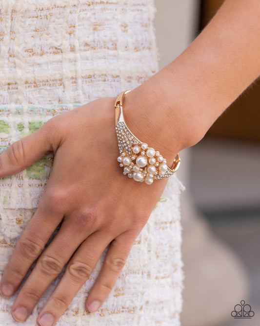 Royal Red Carpet - Gold Paparazzi Accessories
