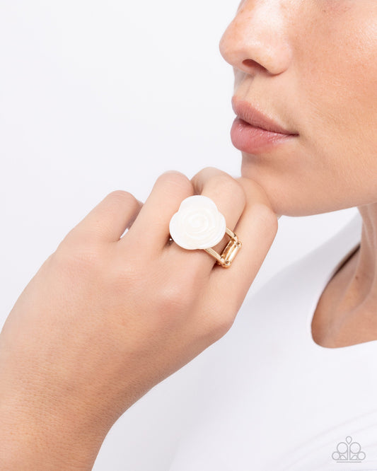 Top-SHELL Shine - Gold Paparazzi Accessories