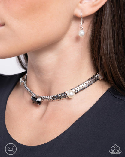 Classy Collectable - Black Paparazzi Accessories