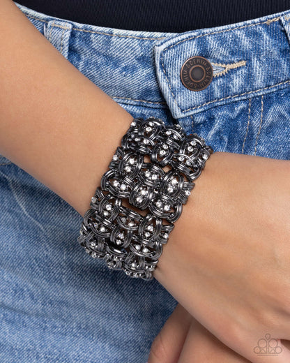Woven Wardrobe - Black Paparazzi Accessories