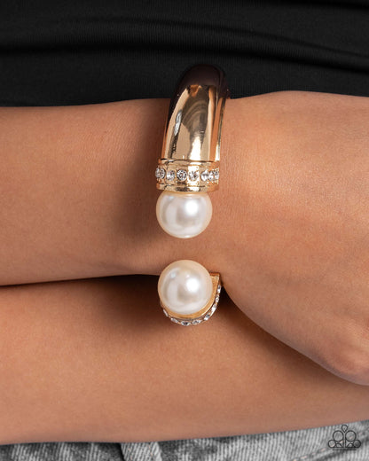 Breathtaking Balance - Gold Paparazzi Accessories