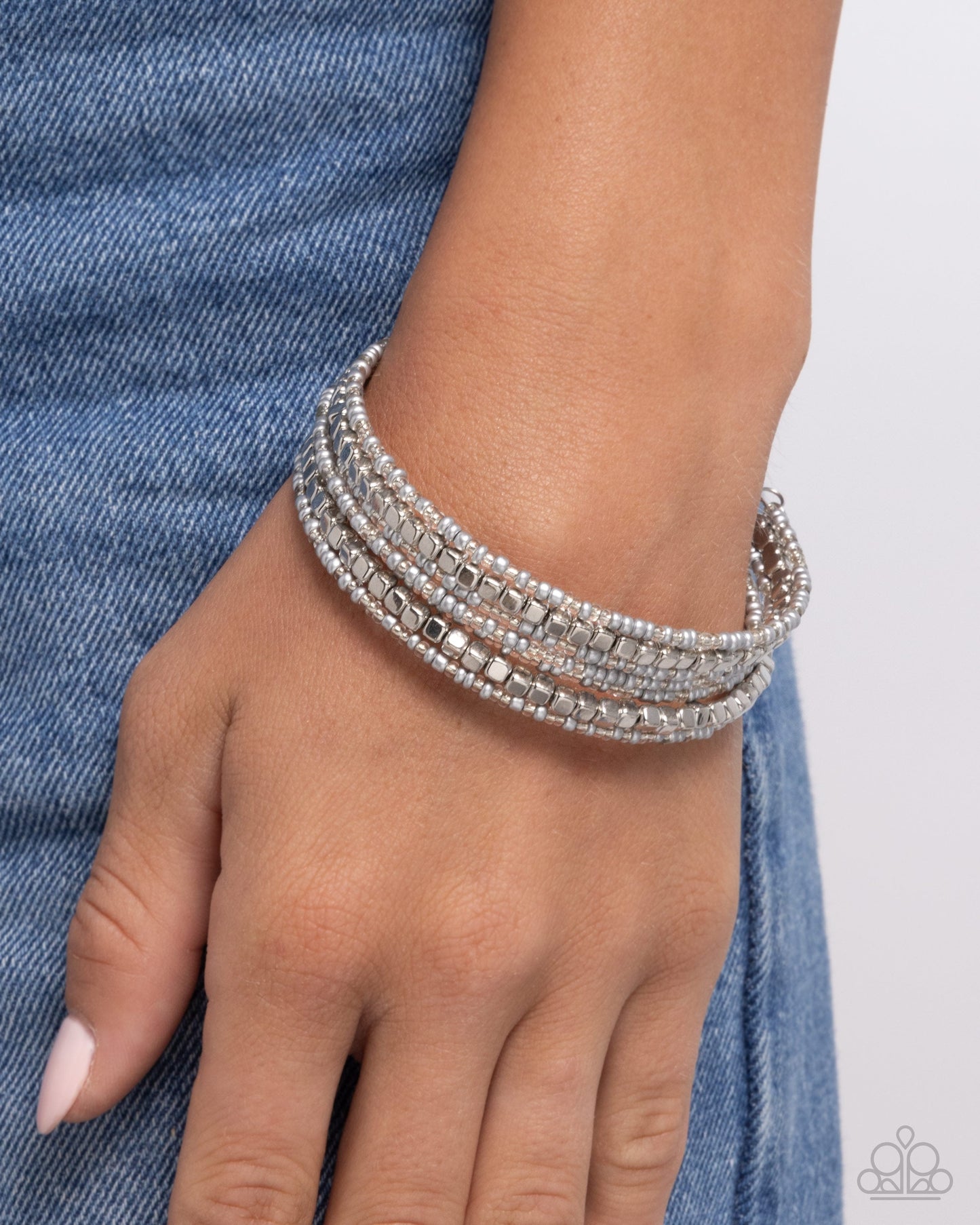 Best Way to Unwind - Silver Paparazzi Accessories