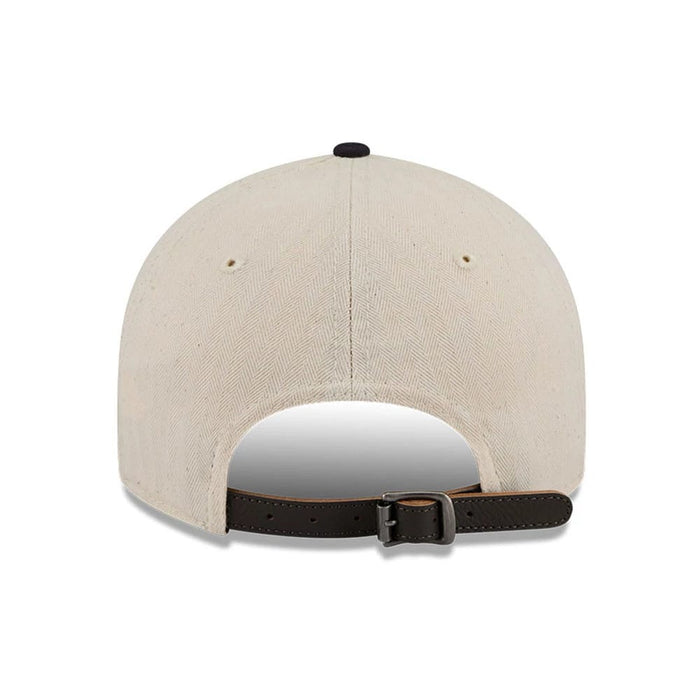This is a Atlanta Braves MLB Americana Herringbone White Retro Crown 9FIFTY Adjustable Cap 3
