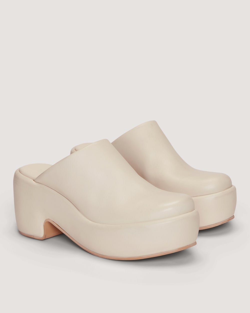 The Puffa Clog | Parchment