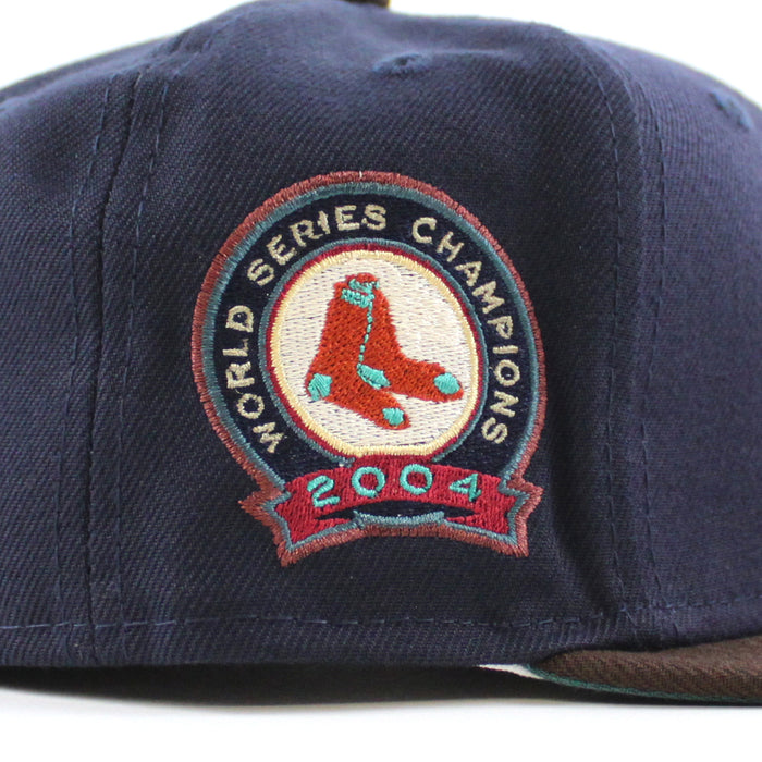 Boston Redsox WORLD SERIES CHAMPIONS 2004 New Era 59Fifty Fitted Hat (NAVY BURNT WOOD PINE NEEDLE GREEN Under Brim)