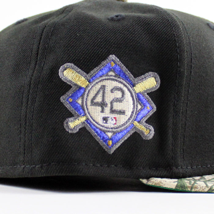 BROOKLYN DODGERS 42 JACKIE ROBINSON New Era 59Fifty Fitted Hat (Black RealTree Green Under Brim)