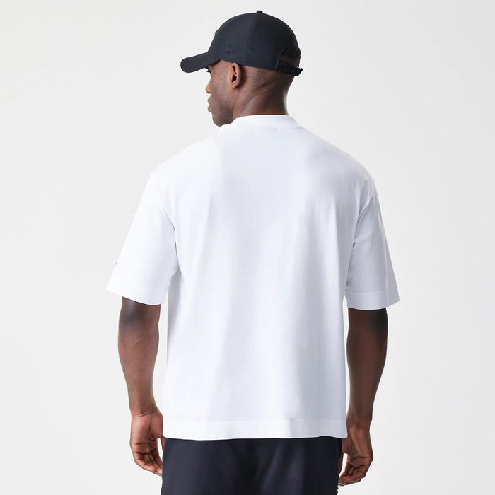 The Male model is wearing Chicago Bulls NBA Linear White T-Shirt 2