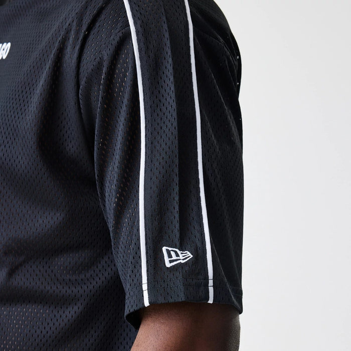 The Male model is wearing Chicago Bulls NBA Piping Black Oversized T-Shirt 5