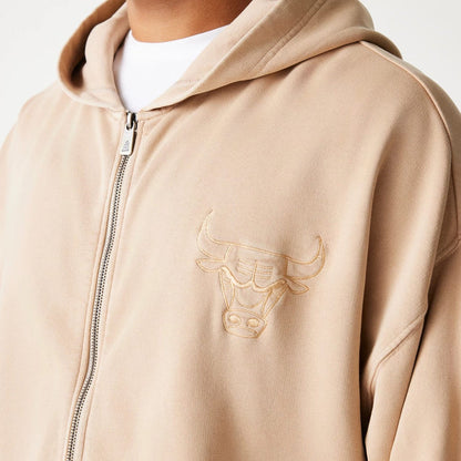The Male model is wearing Chicago Bulls NBA Washed Beige Full Zip Hoodie 4