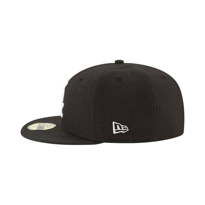This is a Chicago White Sox Authentic On Field Game Black 59FIFTY Cap 7