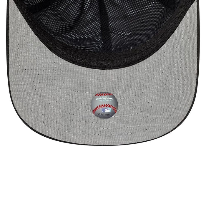 This is a Chicago White Sox MLB Gore-Tex Black 9SEVENTY Stretch Snap Adjustable Cap 2