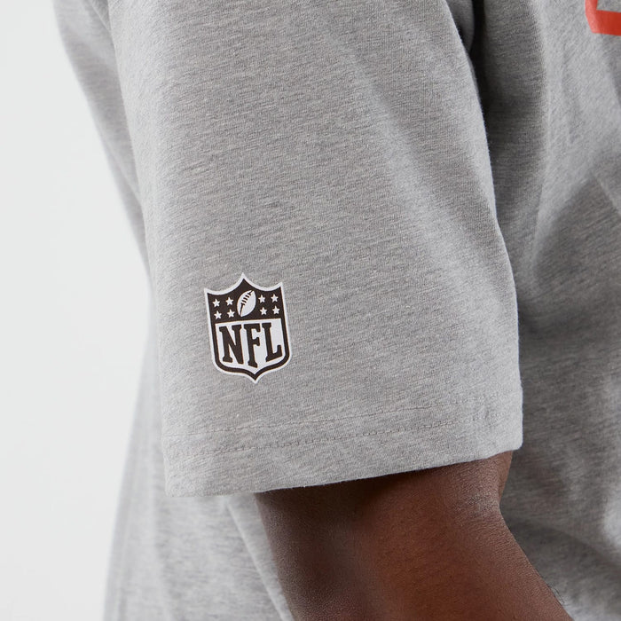 The Male model is wearing Cleveland Browns NFL International Series Games Grey Oversized T-Shirt 6