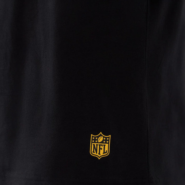 The Male model is wearing Washington Commanders Script NFL International Series Games 2025 Black Oversized T-Shirt 5