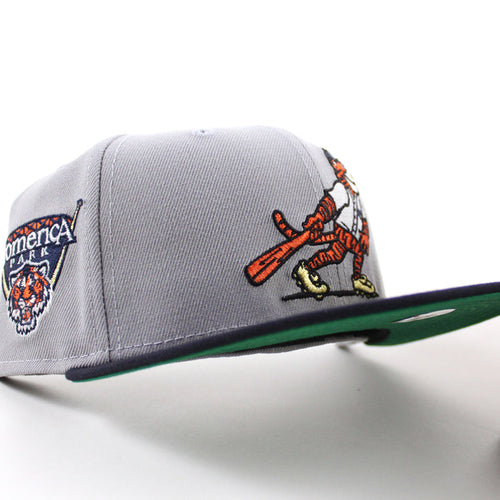 Detroit Tigers Mascot Comrica Park New Era 59Fifty Fitted Hat (Gray Navy Green Under Brim)
