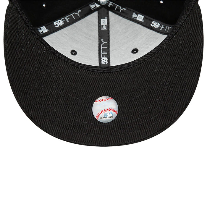 This is a Detroit Tigers MLB Black on Black 59FIFTY Fitted Cap 2