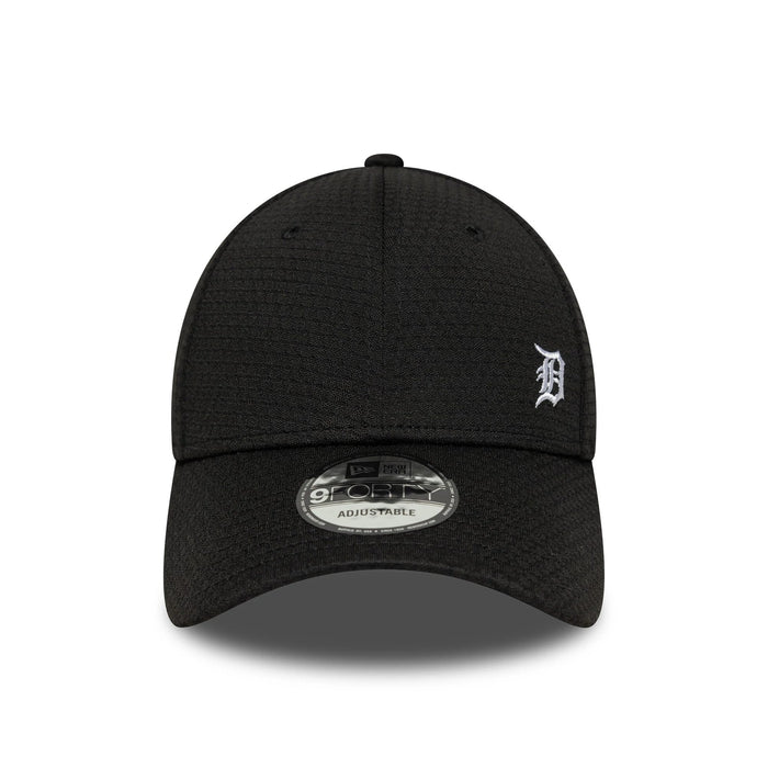 This is a Detroit Tigers MLB Flawless Mesh Black 9FORTY Adjustable Cap 2