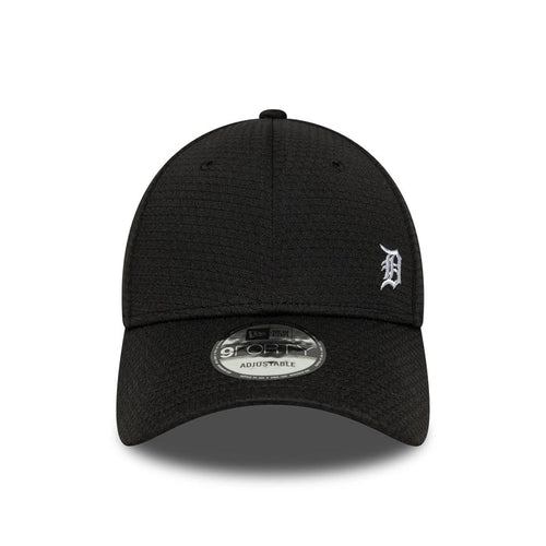This is a Detroit Tigers MLB Flawless Mesh Black 9FORTY Adjustable Cap 2