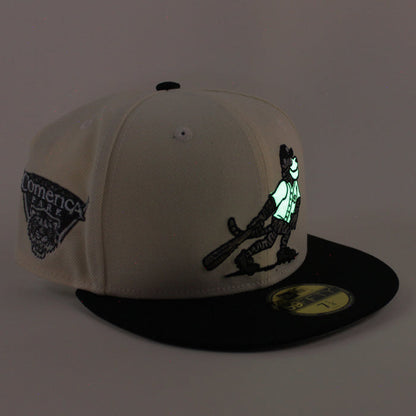 Detroit Tigers PAWS MASCOT Comerica Park New Era 59Fifty Fitted Hat (Chrome White Black Gray Under Brim)