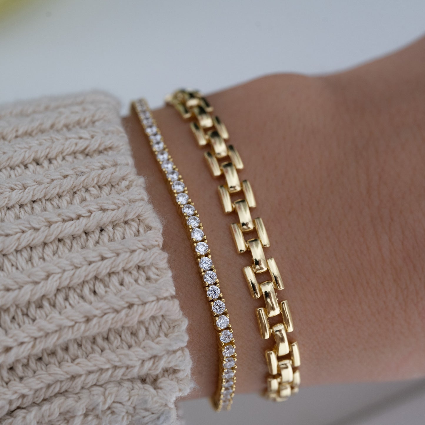 Tennis Bracelet w Latch