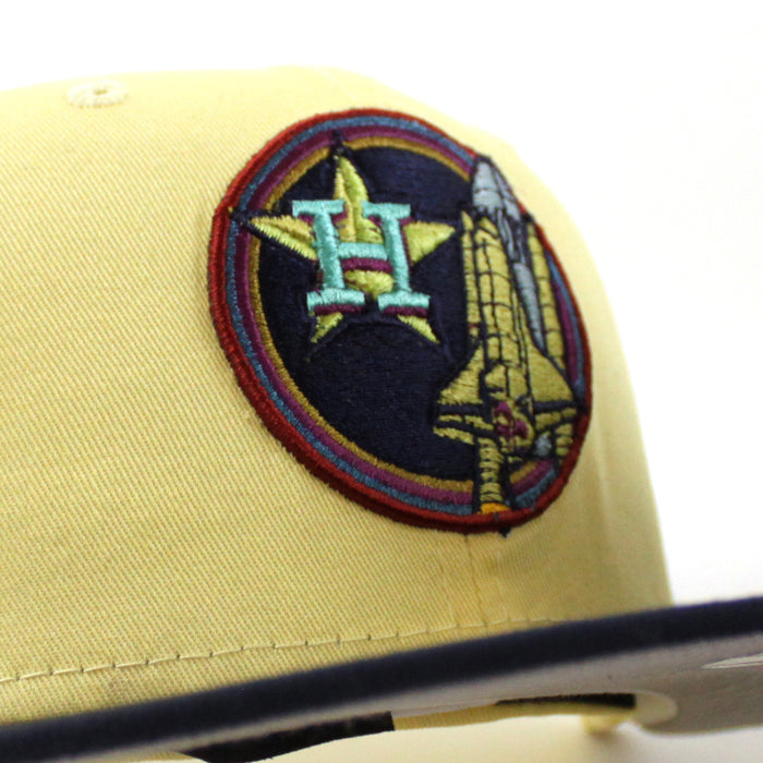 Houston Astros Apollo 11 New Era 59Fifty Fitted Hat (SOFT YELLOW NIGHT SHIFT NAVY GRAY Under Brim)