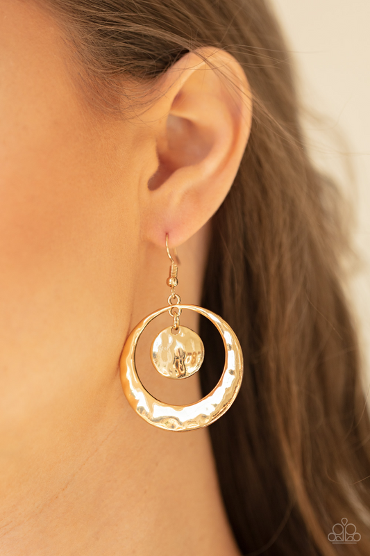 Rounded Radiance - Gold Paparazzi Accessories