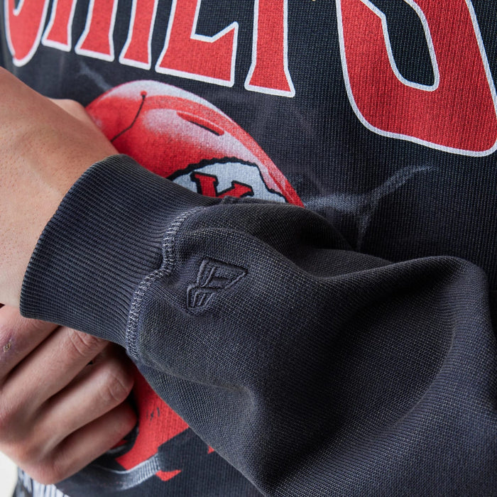 The Male model is wearing Kansas City Chiefs NFL Washed Boxy Black Oversized Crew Neck Sweater 5
