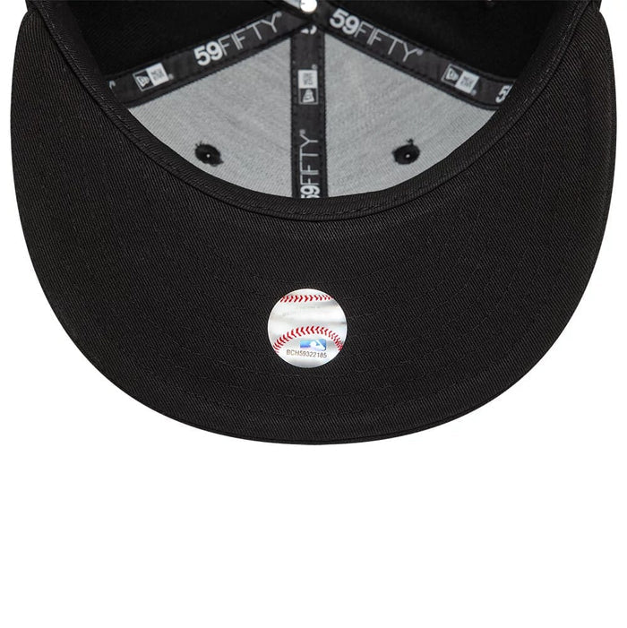 This is a LA Dodgers League Essential Black 59FIFTY Fitted Cap 4