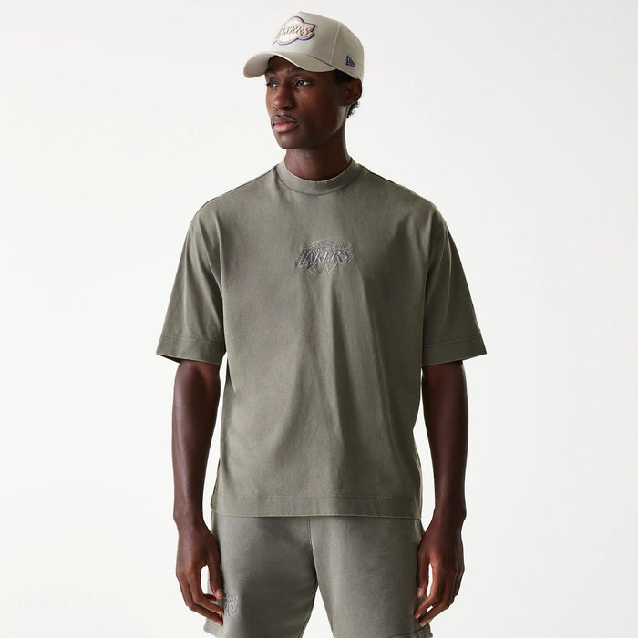 The Male model is wearing LA Lakers NBA Washed Grey Box T-Shirt 1