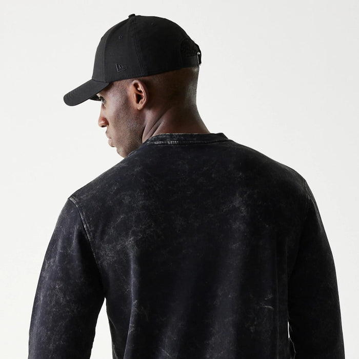 The Male model is wearing Las Vegas Raiders NFL Throwback Black Crew Neck Sweater 5