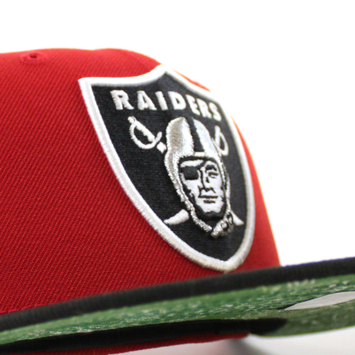 Las Vegas Raiders Pro Bowl New Era 59Fifty Fitted Hat (Scarlet Red Black Green Paisley Under Brim)