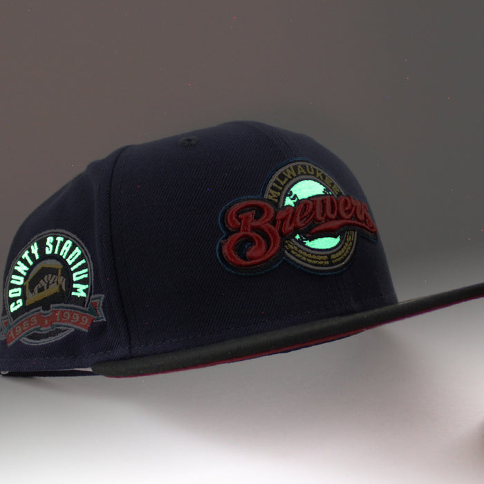 Milwaukee Brewers COUNTY STADIUM New Era 59Fifty Fitted Hat (Glow in the Dark Navy Black Cardinal Under Brim)
