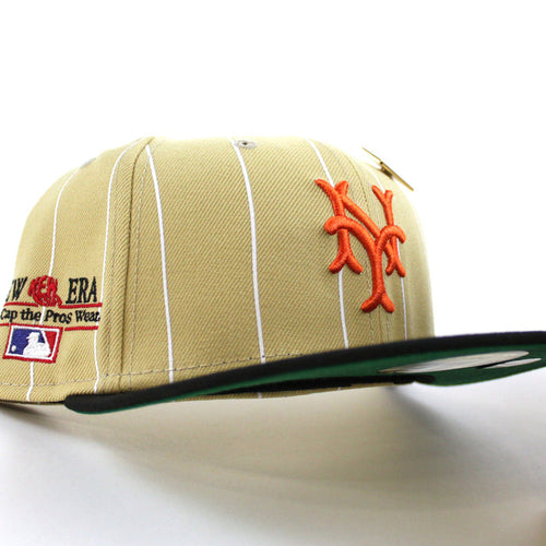 New York Giants New Era 59Fifty Fitted Hat (59FIFTY DAY - Vegas Gold Pinstripe)