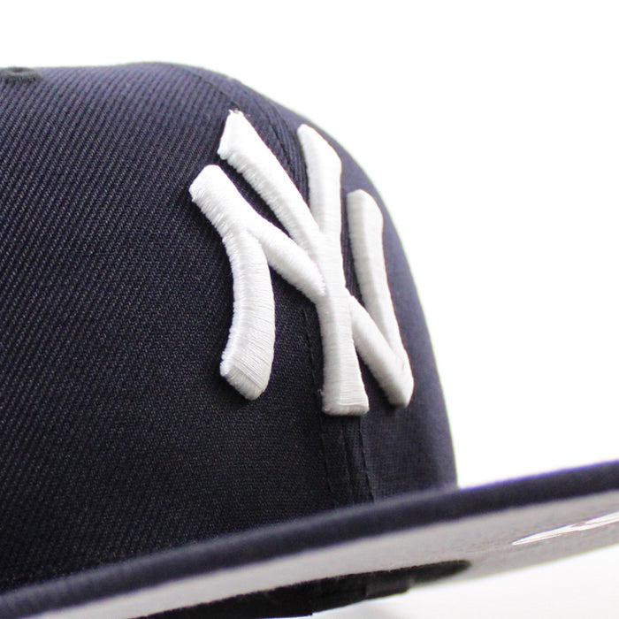 New York Yankees El Salvador New Era 59Fifty Fitted Hat (Navy Gray Under Brim)