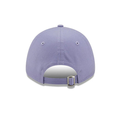 This is a New York Yankees League Essentials Womens Lilac 9FORTY Adjustable Cap 4