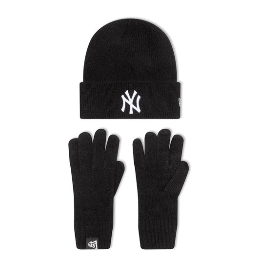 This is a New York Yankees MLB Black Beanie & Gloves Set 1