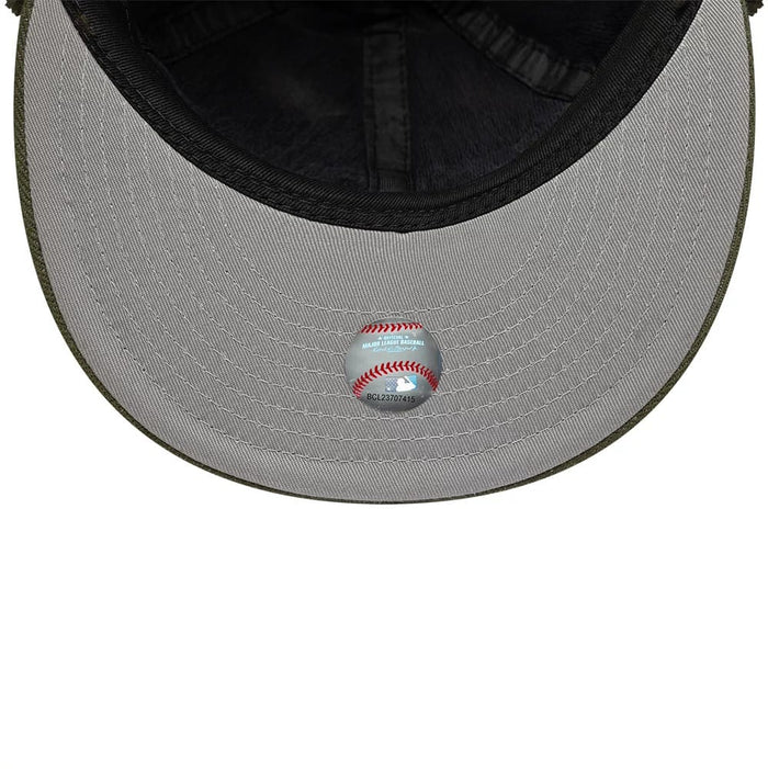 This is a New York Yankees MLB Camo Open Green Retro Crown 59FIFTY Fitted Cap 3
