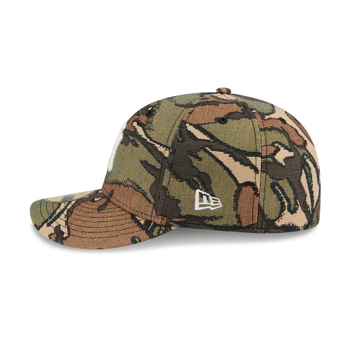 This is a New York Yankees MLB Jacquard Camo 59FIFTY Fitted Cap 5
