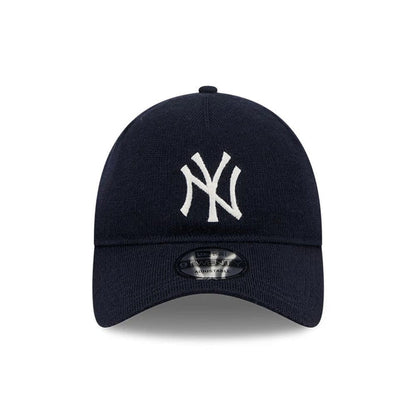 This is a New York Yankees MLB Merino Wool Navy 9TWENTY Adjustable Cap 2