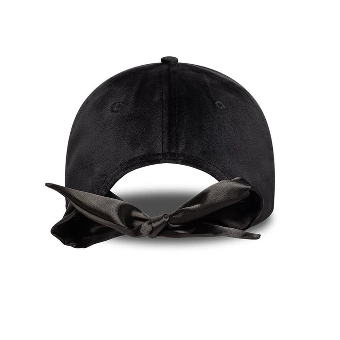 This is a New York Yankees MLB Velour Black 9TWENTY Bow Back Adjustable Cap 2